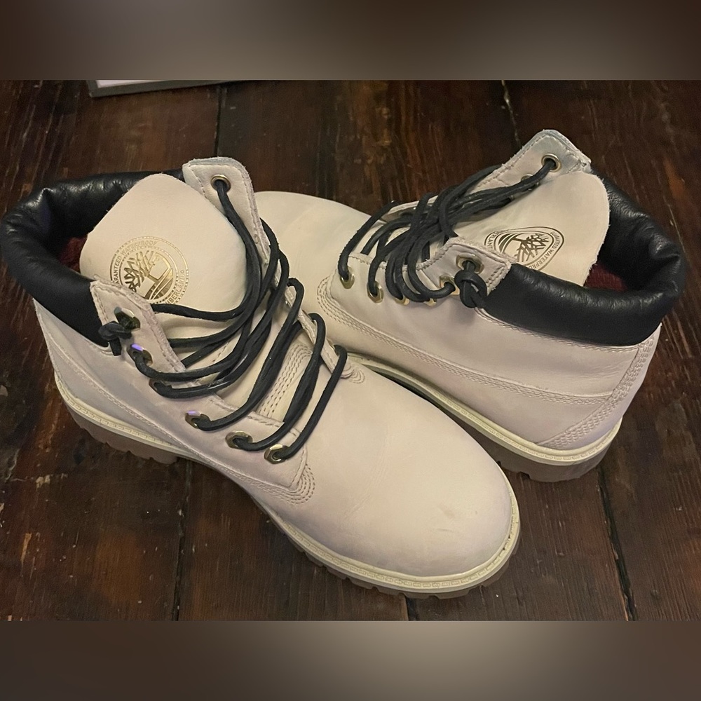 Timberland boots boys size 5 women’s size 7